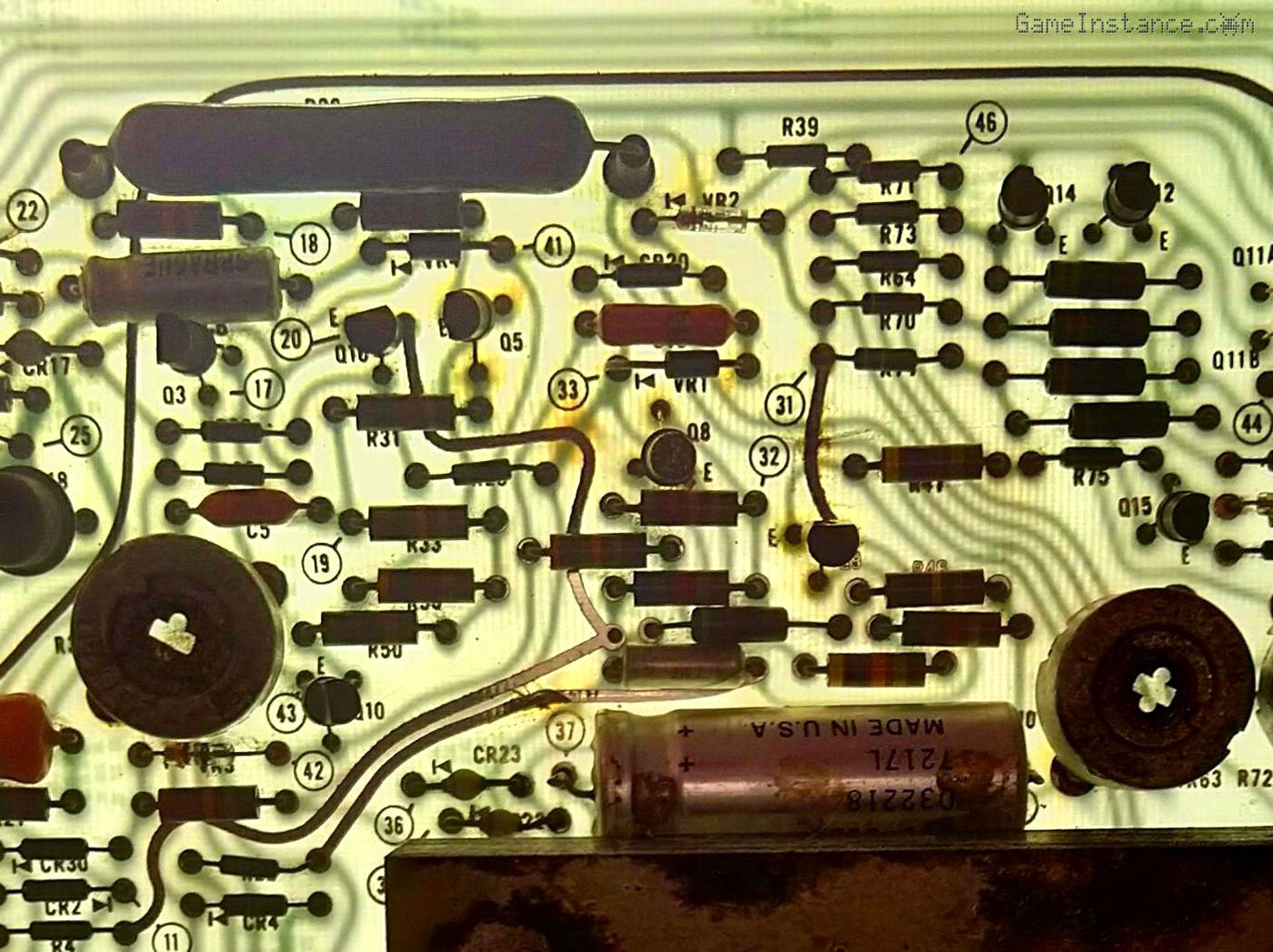 HP 6289A: a zoom into the reference regulator region. VR1 doesn't look right.