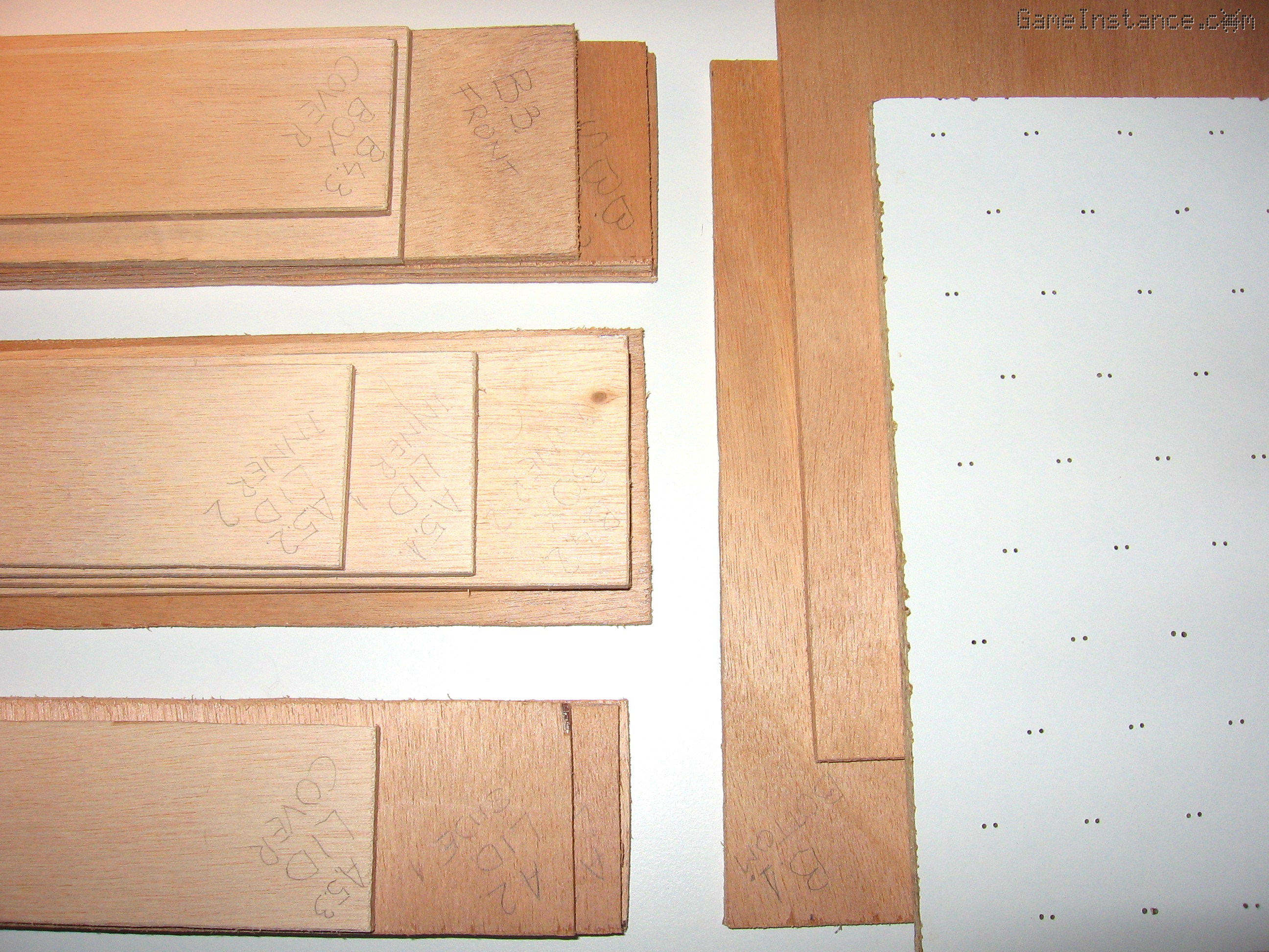 UV-Box - the not-so-straight hand-cut plywood panels