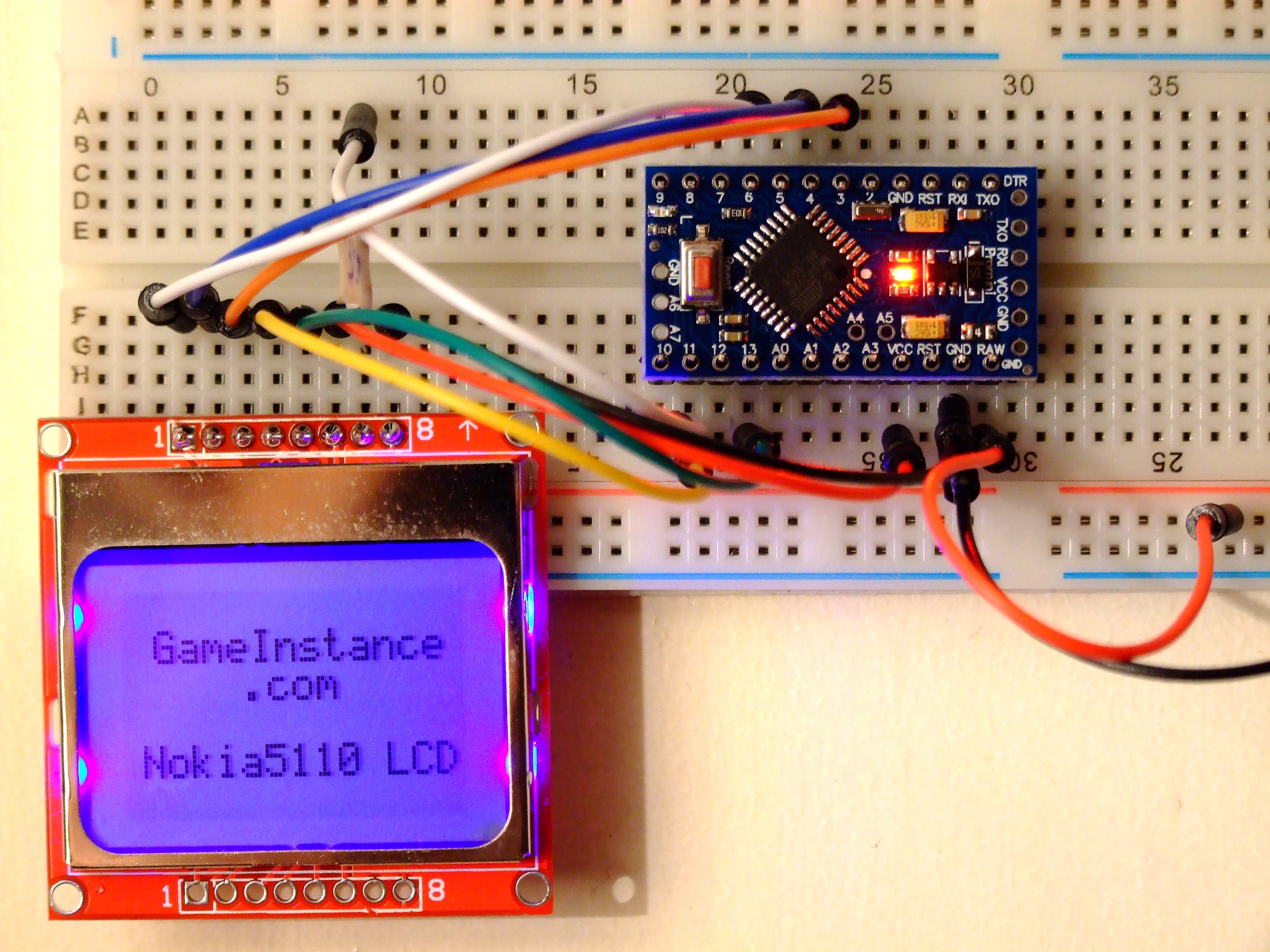 Nokia 5510 LCD and Arduino Pro Mini - breadboard setup