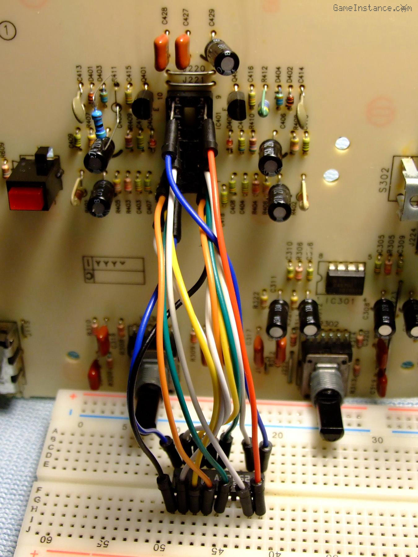 Technics SU-VX920 - jumper wire channel swap from a DIP socket on the PCB to the breadboarded AN7062